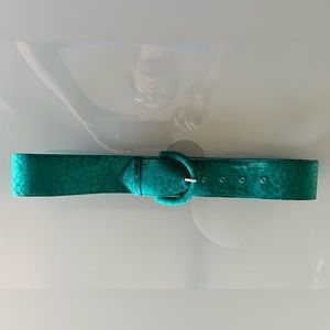 Argenti Unique emerald green 100% satin silk belt 2" wide silk buckle 32" waist